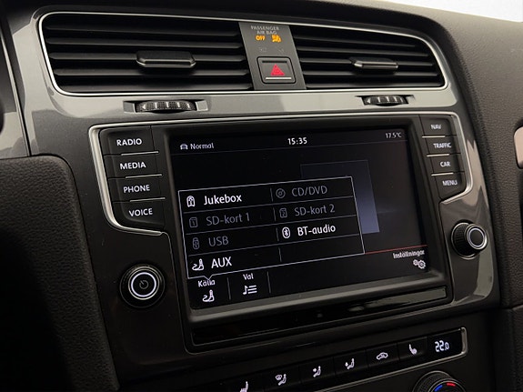 Volkswagen e-Golf VII 20 of 30