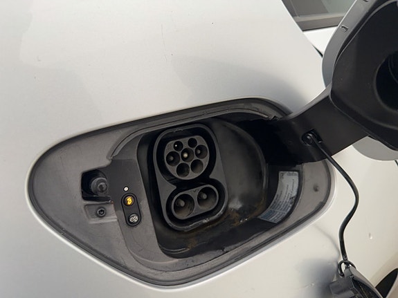 Volkswagen e-Golf VII 26 of 30