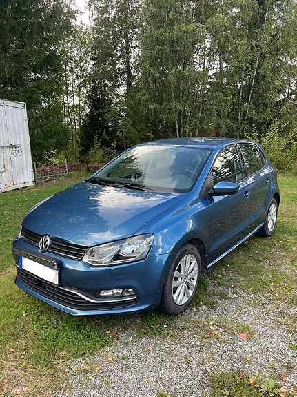 Volkswagen Polo 2 of 7