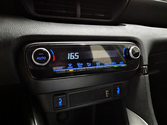 Toyota Yaris 23 of 25