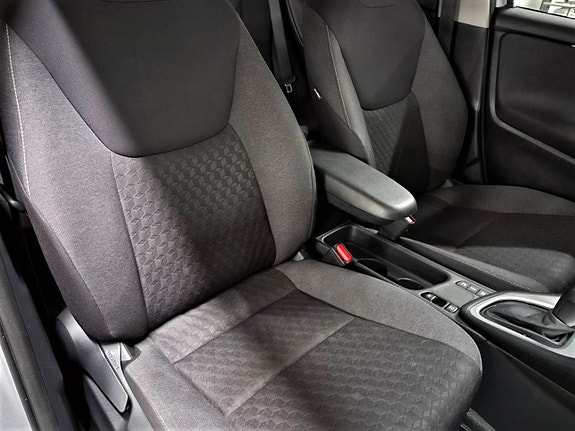 Toyota Yaris 18 of 25