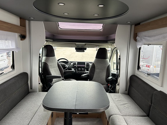 Challenger Challenger 260 Graphite Edition Fiat M27 - Fiat Ducato 2.2L 140 HK Manuell 14 of 21