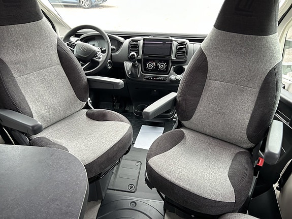 Challenger Challenger 260 Graphite Edition Fiat M27 - Fiat Ducato 2.2L 140 HK Manuell 8 of 21