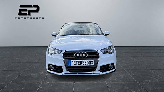 Audi A1 2 of 12