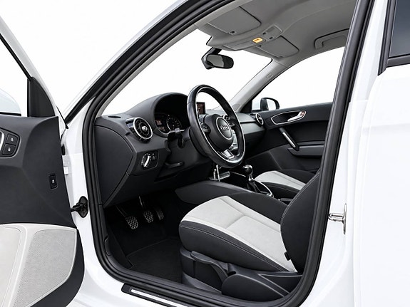 Audi A1 9 of 12