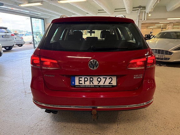 Volkswagen Passat 8 of 23