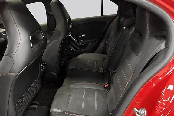 Mercedes-Benz A200 9 of 18