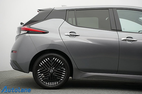 Nissan Leaf 12 of 30
