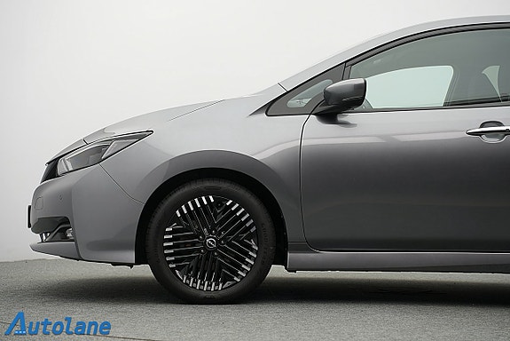 Nissan Leaf 17 of 30