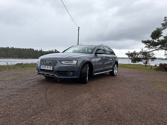 Audi A4 allroad 2 of 6