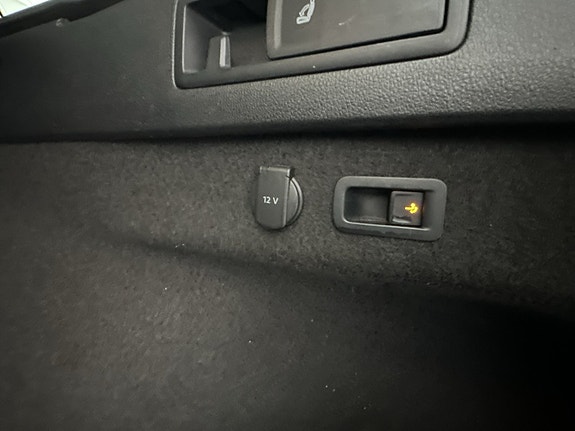 Volkswagen Passat 27 of 30