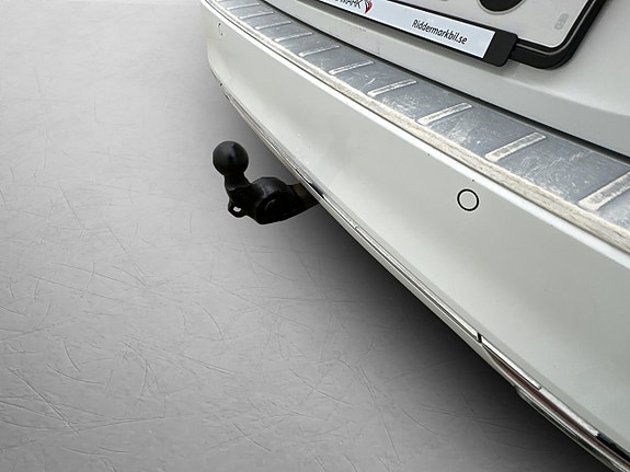 Volkswagen Passat 10 of 30