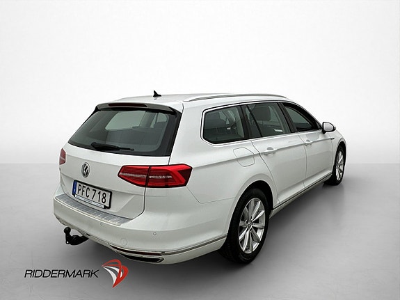 Volkswagen Passat 8 of 30