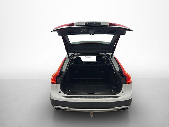 Volvo V90 Cross Country 9 of 30