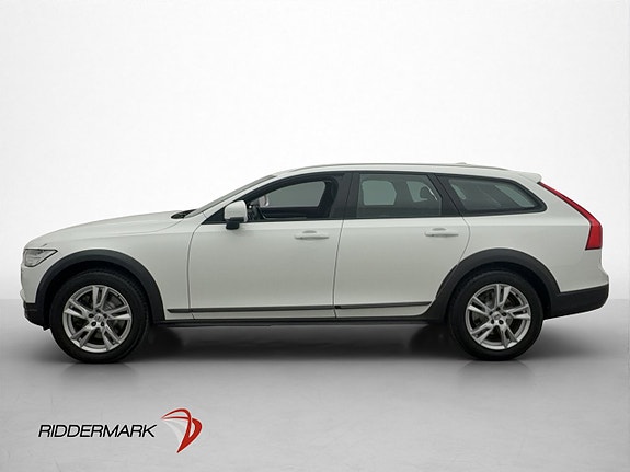 Volvo V90 Cross Country 4 of 30