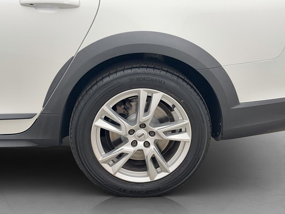 Volvo V90 Cross Country 29 of 30