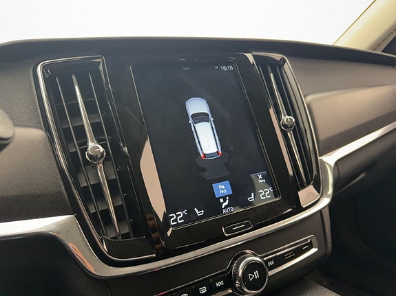 Volvo V90 Cross Country 23 of 30