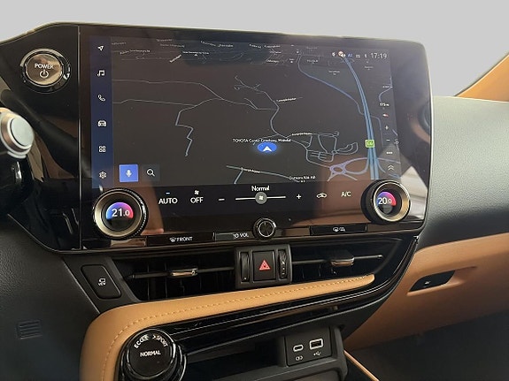 Lexus NX450h+ 16 of 22
