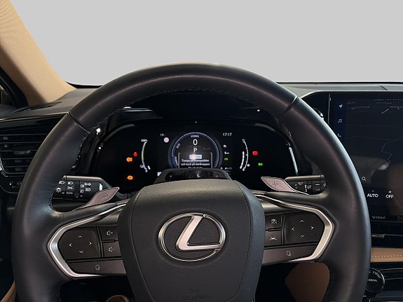 Lexus NX450h+ 21 of 22