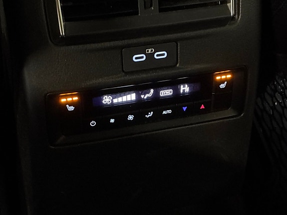Mazda CX-80 17 of 23
