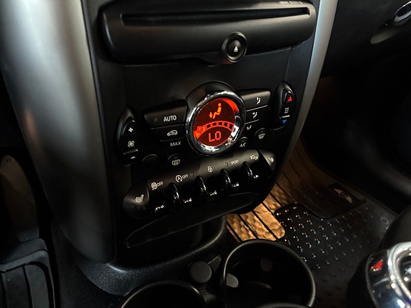 MINI Countryman Cooper D 12 of 20