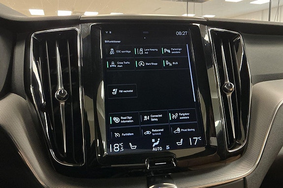 Volvo XC60 18 of 30