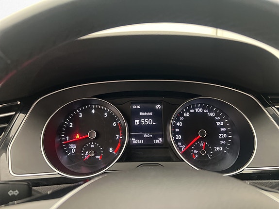 Volkswagen Passat 17 of 27