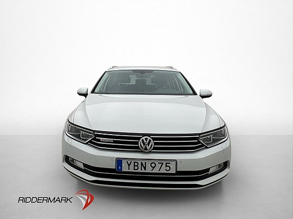 Volkswagen Passat 2 of 27
