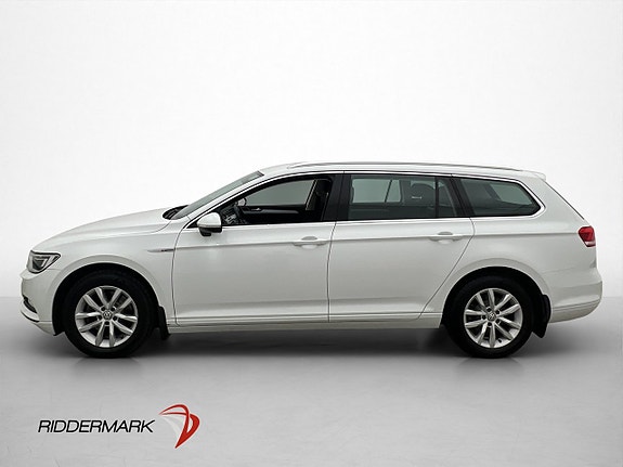 Volkswagen Passat 4 of 27
