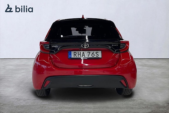 Toyota Yaris 5 of 18