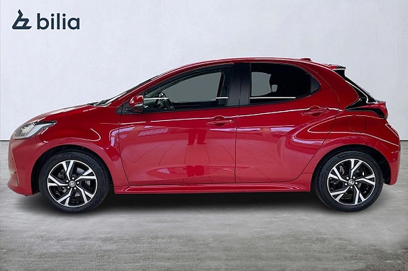 Toyota Yaris 3 of 18
