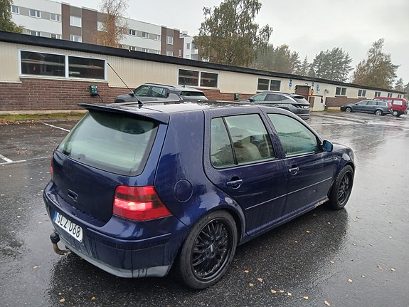 Volkswagen Golf IV 3 of 4