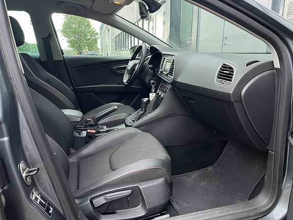 Seat Leon 9 of 26