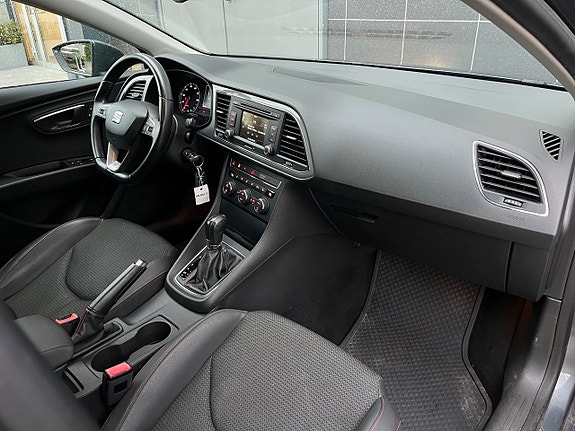 Seat Leon 10 of 26