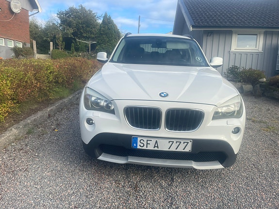 BMW X1 3 of 9
