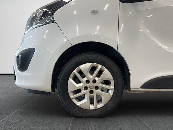 Opel Vivaro 22 of 22