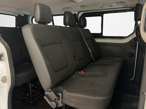 Opel Vivaro 13 of 22