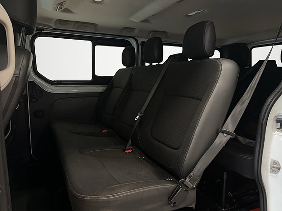 Opel Vivaro 11 of 22