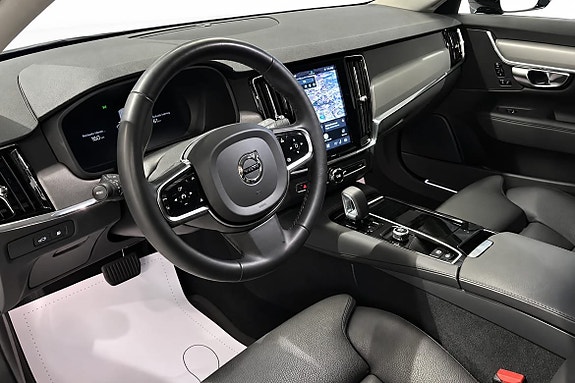 Volvo V90 4 of 16