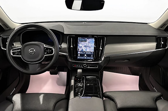 Volvo V90 8 of 16