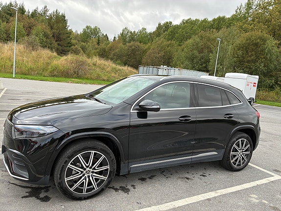 Mercedes-Benz EQA250+ 2 of 13