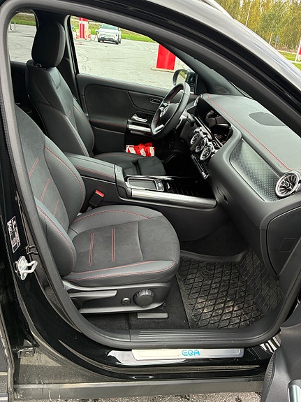 Mercedes-Benz EQA250+ 6 of 13