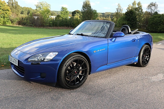 Honda S2000 2 of 19
