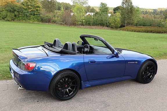 Honda S2000 17 of 19