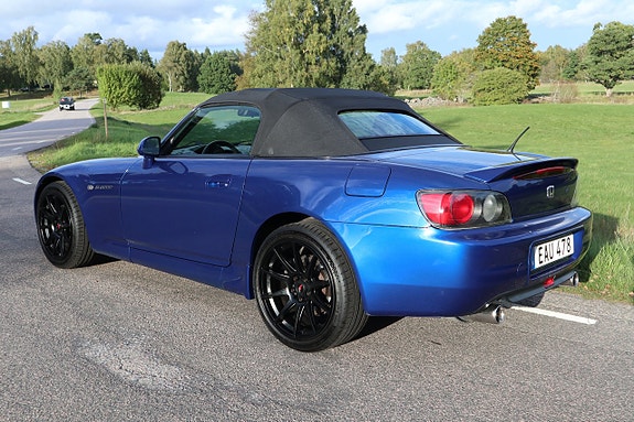 Honda S2000 4 of 19