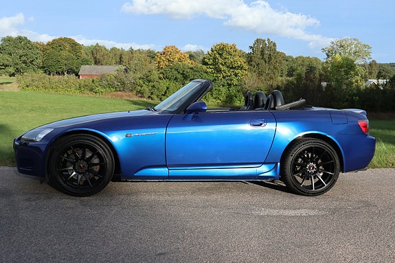 Honda S2000 7 of 19