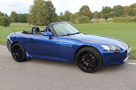 Honda S2000 13 of 19