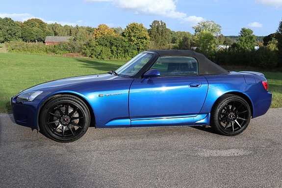 Honda S2000 3 of 19