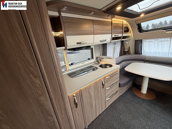 Knaus 590 UE Långbädd Scandinavian Selection -18 18 of 21