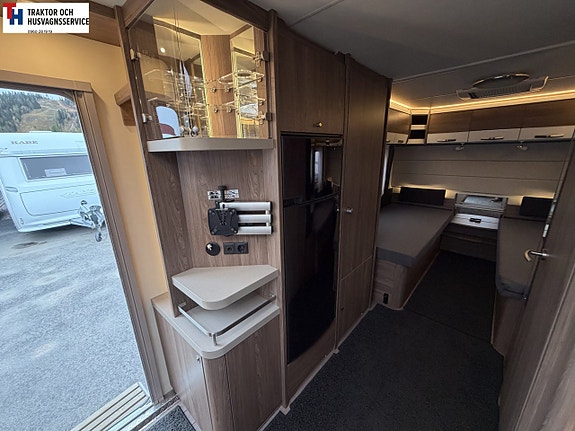 Knaus 590 UE Långbädd Scandinavian Selection -18 9 of 21
